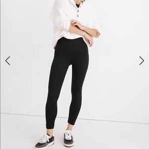 Like New, Madewell, High Rise 25”, Black Athleisure  Leggings - Size Small